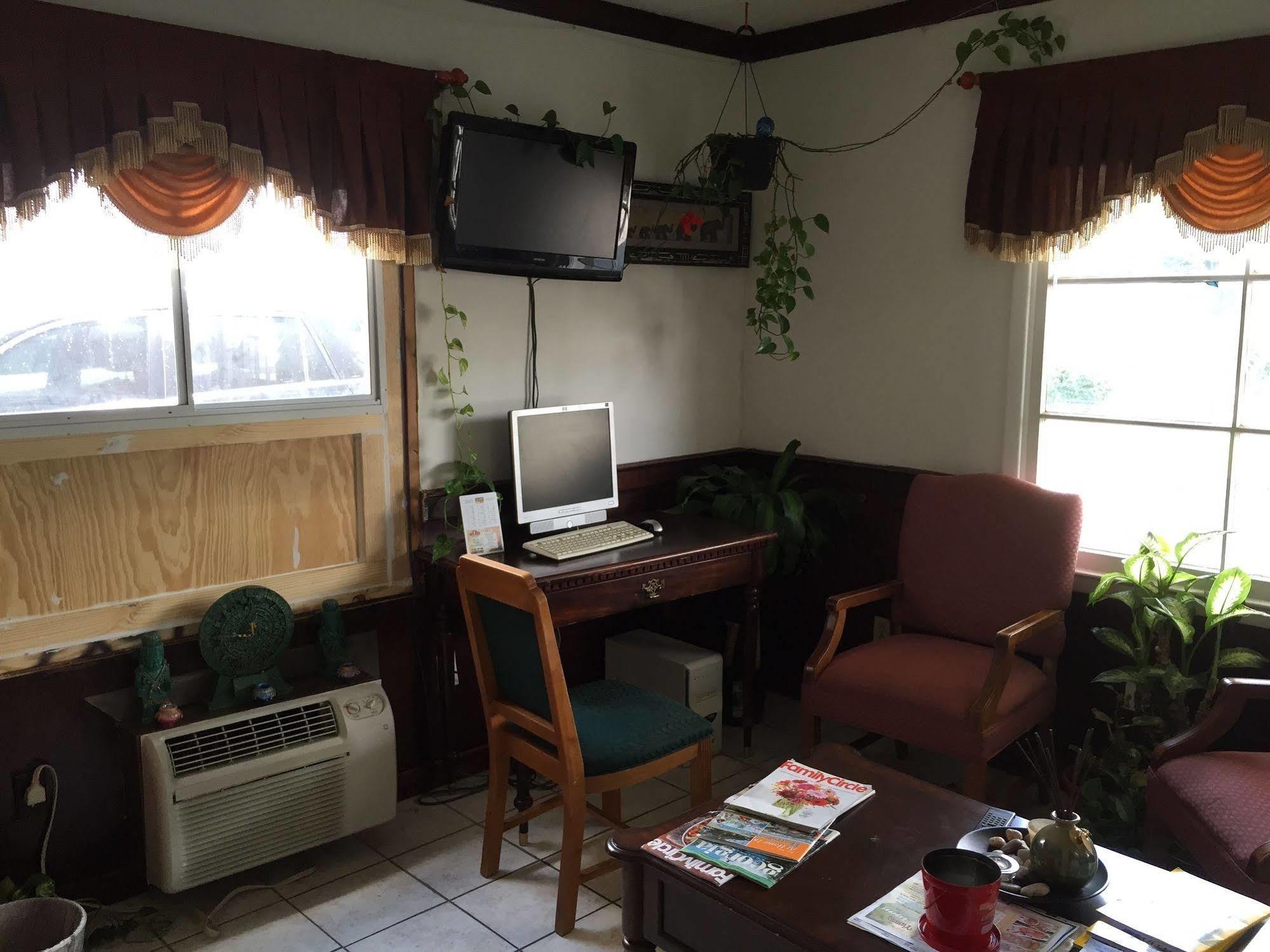 Scottish Inn And Suites เพอร์รี ภายนอก รูปภาพ