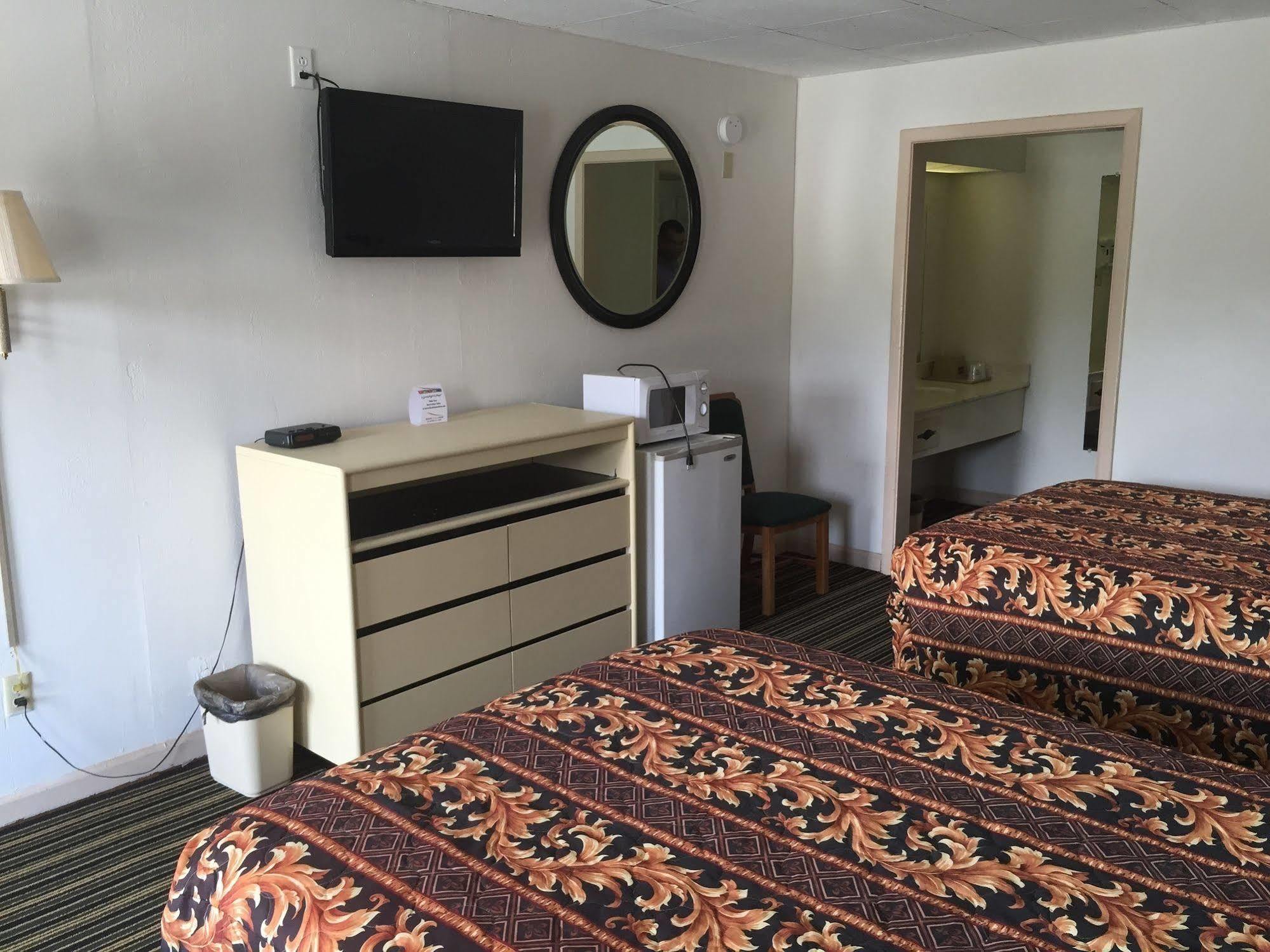 Scottish Inn And Suites เพอร์รี ภายนอก รูปภาพ