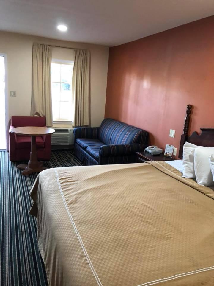 Scottish Inn And Suites เพอร์รี ภายนอก รูปภาพ